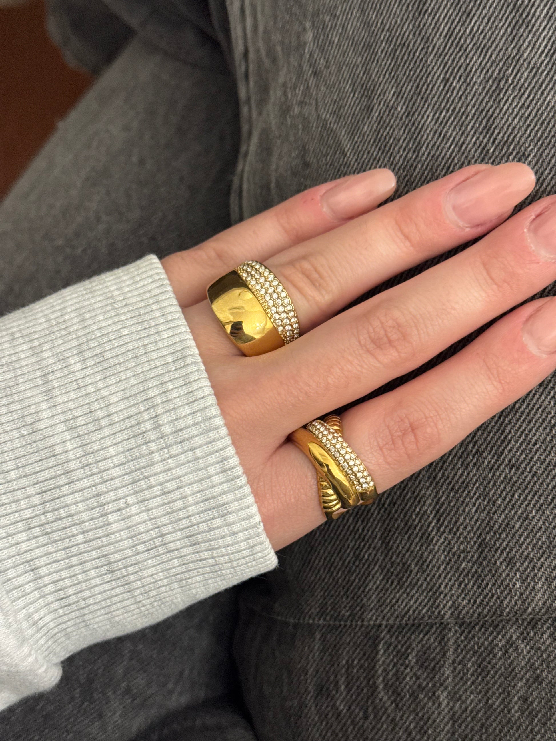 Anello