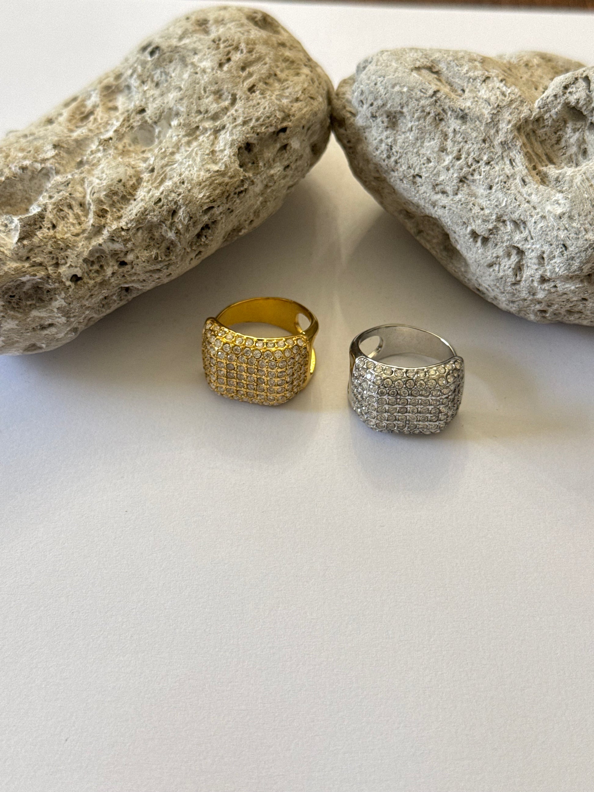 Anello Chevalier